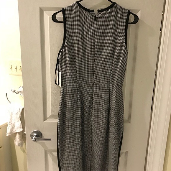Calvin Klein sleeveless dress - Picture 3 of 3